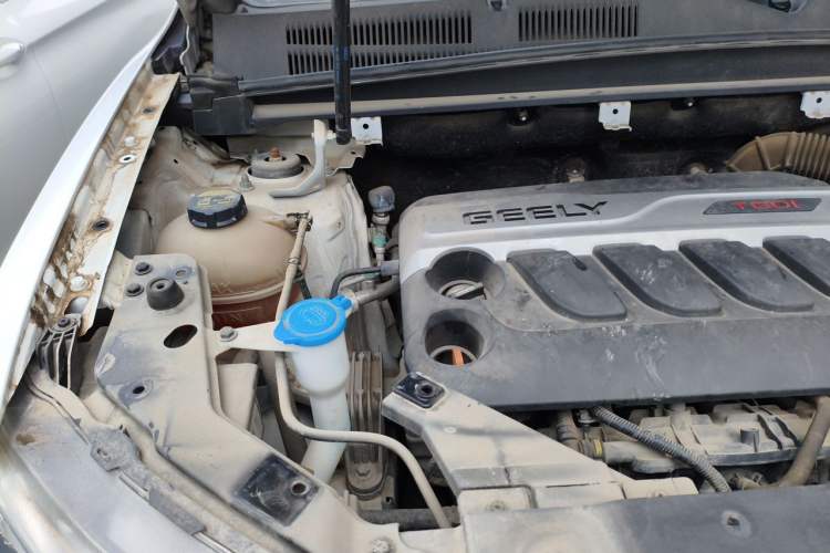 Used Geely Auto Emgrand X7 Sport 2018 1.8TD Automatic Two-Wheel Drive Zhiya Model Engine Bay Right