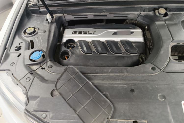 Used Geely Auto Emgrand X7 Sport 2018 1.8TD Automatic Two-Wheel Drive Smart Connect 4G Internet Edition Engine Bay Right