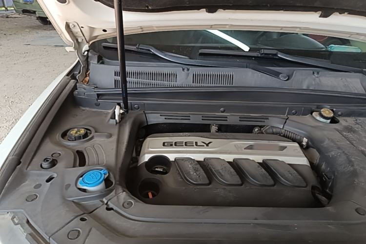 Used Geely Auto Emgrand X7 Sport 2018 Revised Version 1.8TD Automatic Two-Wheel Drive Smart Connectivity 4G-Enabled Edition Engine Bay Right
