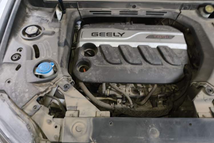 Used Geely Auto Emgrand X7 Sport 2018 1.8TD Automatic Two-Wheel Drive Smart Connect 4G Internet Edition Engine Bay Right