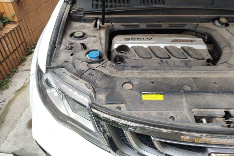Used Geely Auto Emgrand X7 Sport 2018 1.8TD Manual Two-Wheel Drive Zhiya Model Engine Bay Right