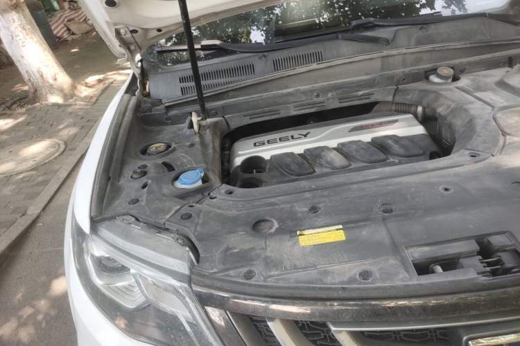 Used Geely Auto Emgrand X7 Sport 2018 1.8TD Automatic Two-Wheel Drive Smart 4G Connected Version Engine Bay Right