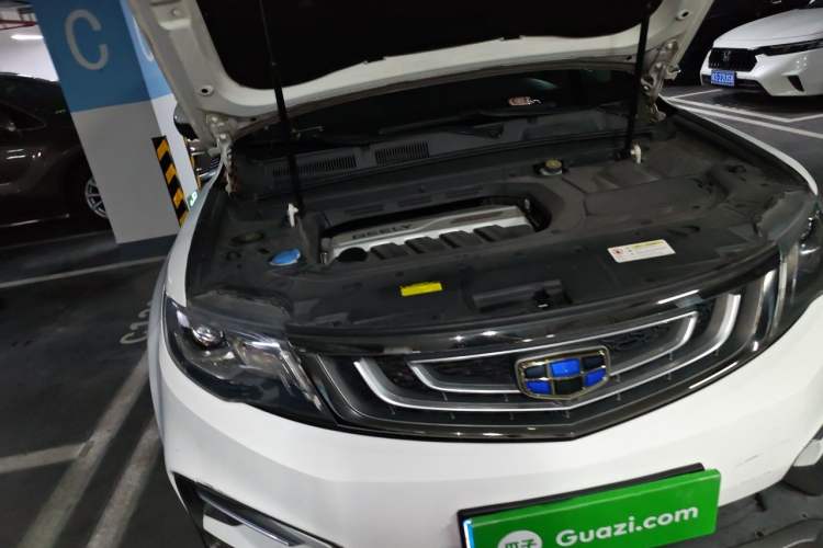 Used Geely Auto Emgrand X7 Sport 2018 1.8TD Automatic Two-Wheel Drive Smart 4G Connected Version Engine Bay Right