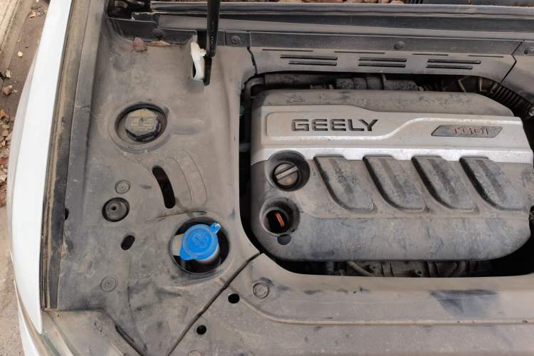 Used Geely Auto Emgrand X7 Sport 2018 1.8TD Manual Two-Wheel Drive Zhiya Model Engine Bay Right
