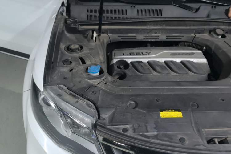 Used Geely Auto Emgrand X7 Sport 2018 1.8TD Automatic Two-Wheel Drive Zhiya Model Engine Bay Right