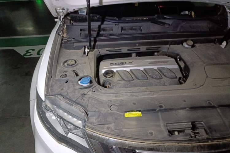 Used Geely Auto Emgrand X7 Sport 2018 1.8TD Automatic Two-Wheel Drive Zhiya Model Engine Bay Right