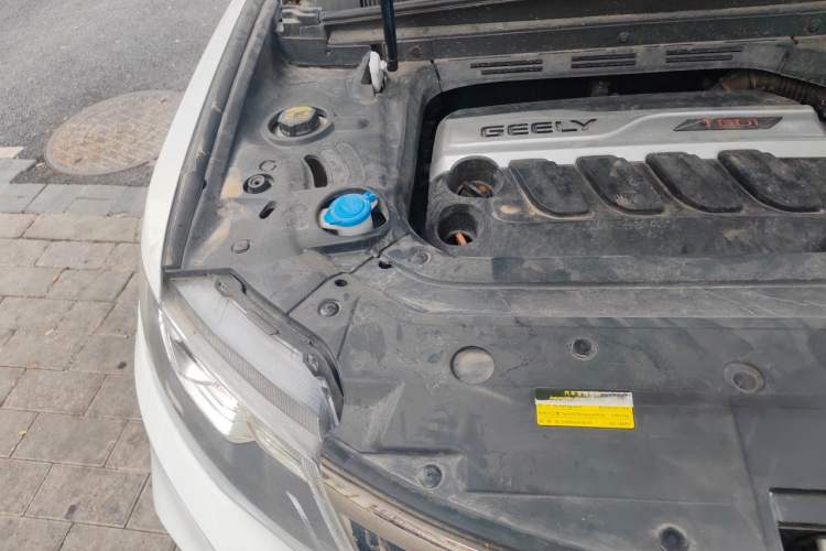 Used Geely Auto Emgrand X7 Sport 2018 1.8TD Automatic Two-Wheel Drive Smart 4G Connected Version Engine Bay Right