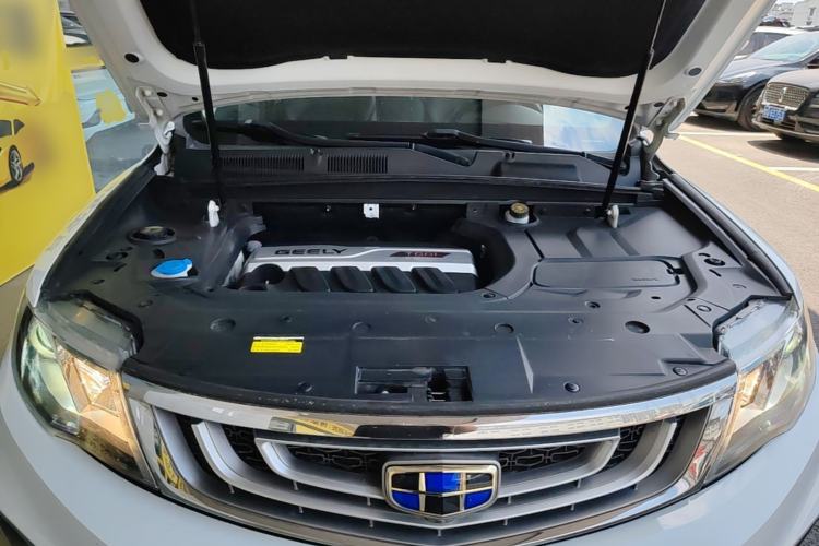 Used Geely Auto Emgrand X7 Sport 2018 1.8TD Automatic Two-Wheel Drive Zhiya Model Engine Bay
