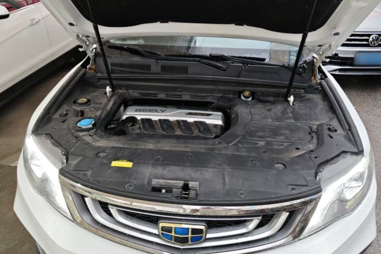 Used Geely Auto Emgrand X7 Sport 2018 1.8TD Automatic Two-Wheel Drive Smart Connect 4G Internet Edition Engine Bay