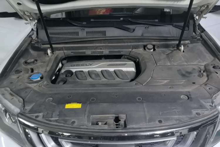 Used Geely Auto Emgrand X7 Sport 2018 1.8TD Automatic Two-Wheel Drive Zhiya Model Engine Bay