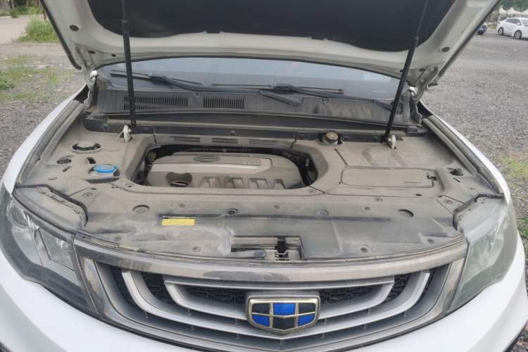 Used Geely Auto Emgrand X7 Sport 2018 2.0L Manual Two-Wheel Drive Zhiya Version Engine Bay
