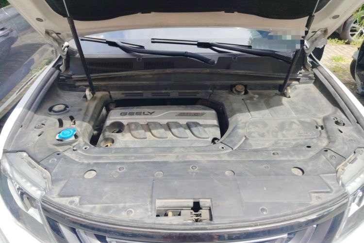 Used Geely Auto Emgrand X7 Sport 2018 1.8TD Automatic Two-Wheel Drive Zhiya Model Engine Bay