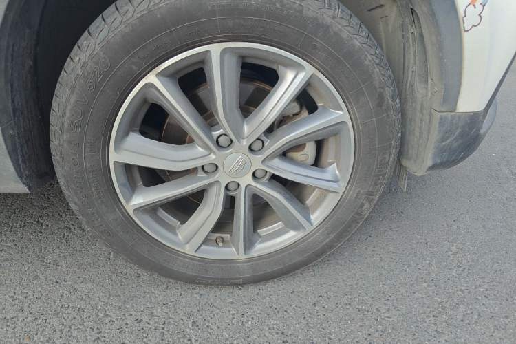 Used Geely Auto Emgrand X7 Sport 2018 Revised Version 1.8TD Automatic Two-Wheel Drive Smart Connectivity 4G-Enabled Edition Exterior 1