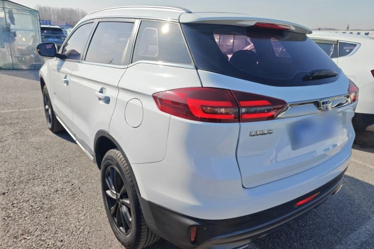 Used Geely Auto Emgrand X7 Sport 2018 1.8TD Automatic Two-Wheel Drive Zhiya Model Exterior 2
