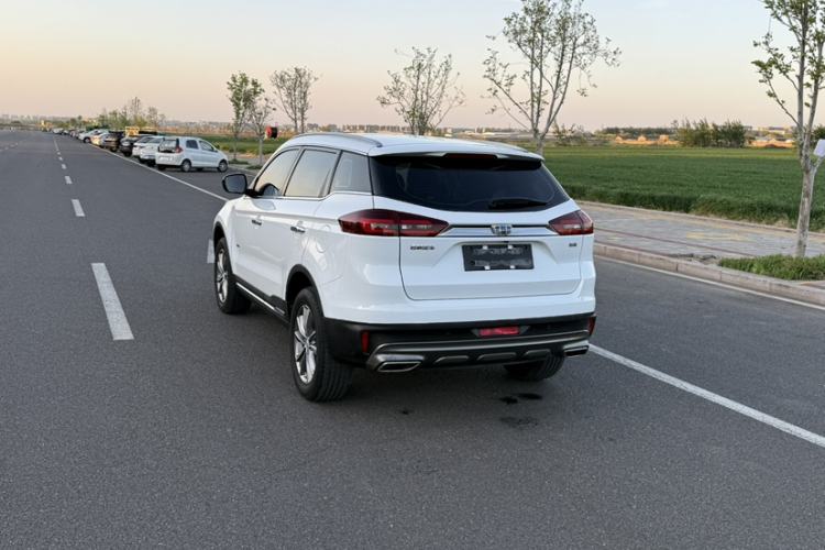 Used Geely Auto Emgrand X7 Sport 2018 1.8TD Automatic Two-Wheel Drive Zhiya Model Exterior 2
