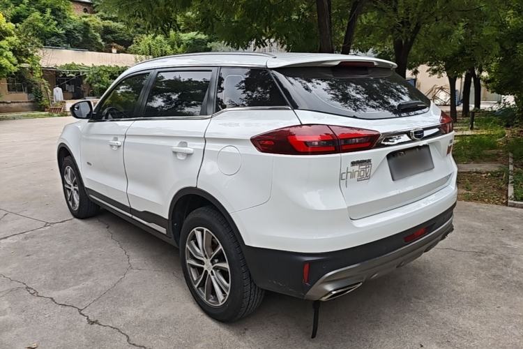 Used Geely Auto Emgrand X7 Sport 2018 1.8TD Manual Two-Wheel Drive Zhiya Model Exterior 2