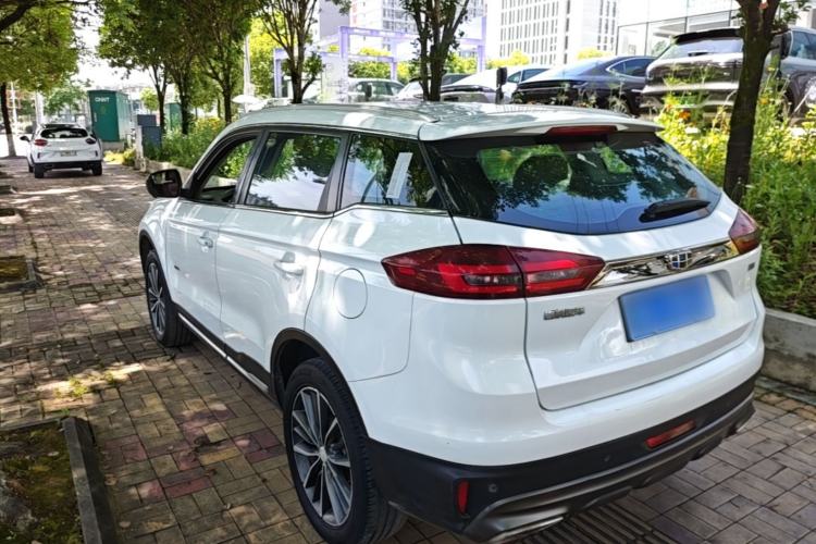 Used Geely Auto Emgrand X7 Sport 2018 1.8TD Automatic Two-Wheel Drive ZhiZun Model with 4G Connectivity Exterior 2