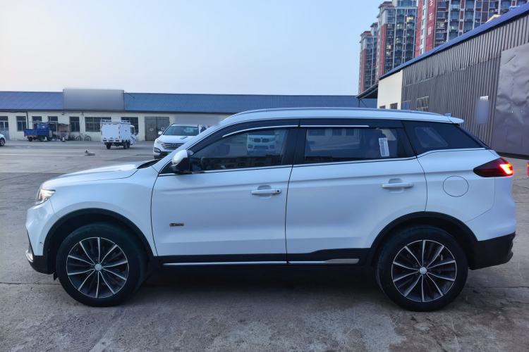 Used Geely Auto Emgrand X7 Sport 2018 1.8TD Automatic Two-Wheel Drive ZhiZun Model with 4G Connectivity Exterior 3