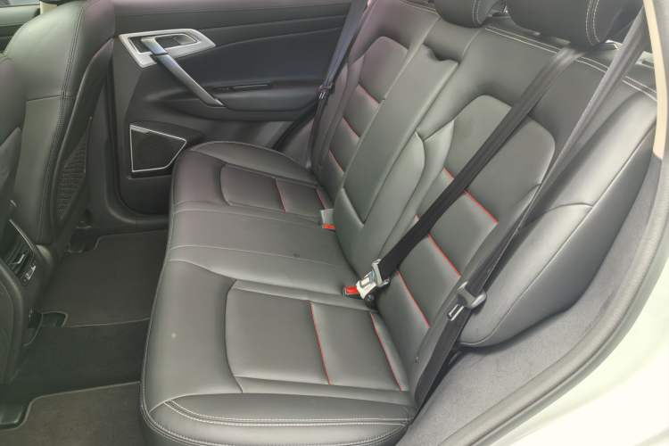Used Geely Auto Emgrand X7 Sport 2018 1.8TD Automatic Two-Wheel Drive Smart 4G Connected Version Exterior 3