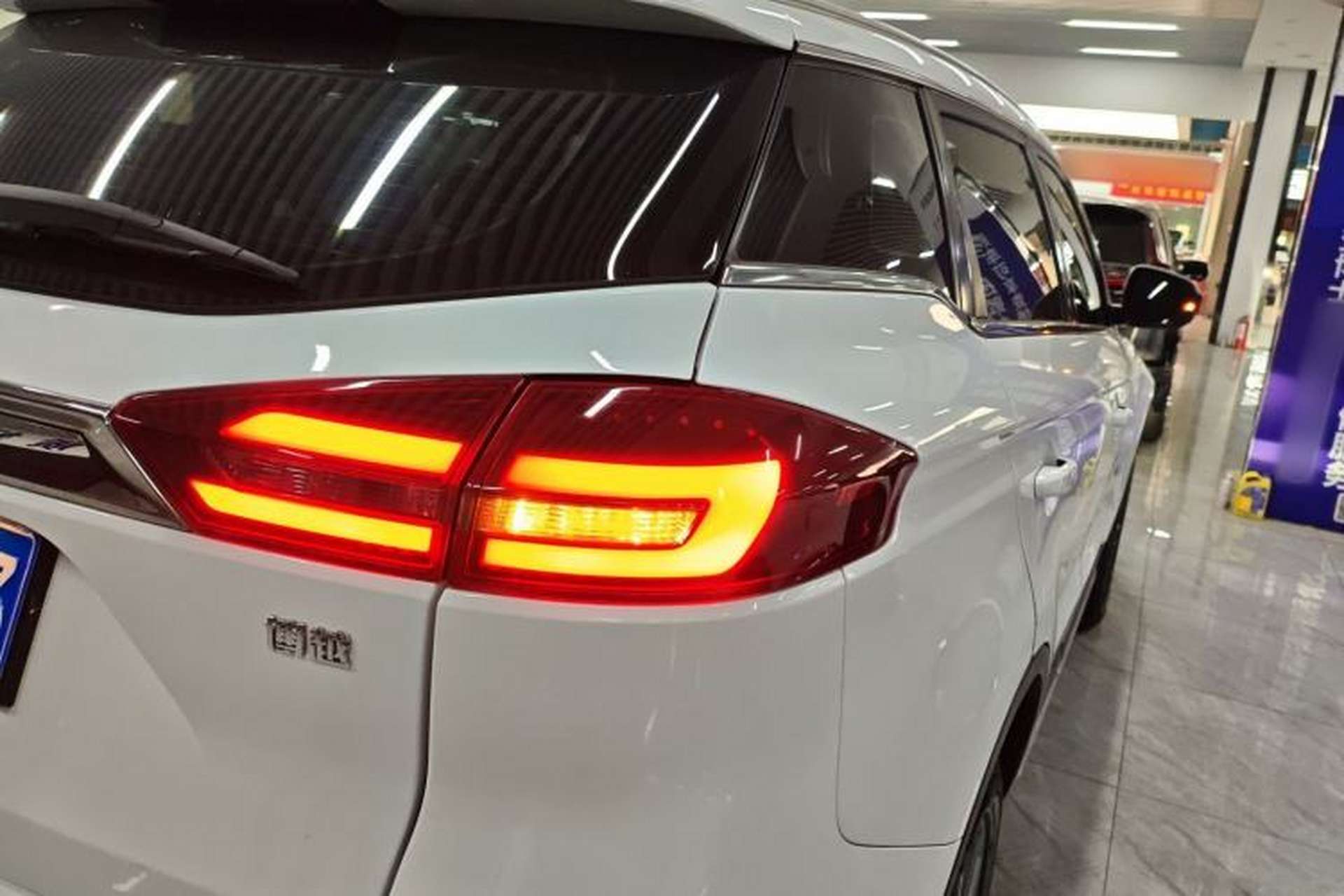 Used Geely Auto Emgrand X7 Sport 2018 1.8TD Automatic Two-Wheel Drive Smart Connect 4G Internet Edition Exterior 3
