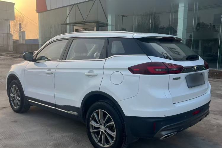 Used Geely Auto Emgrand X7 Sport 2018 2.0L Manual Two-Wheel Drive Zhiya Version Exterior 3
