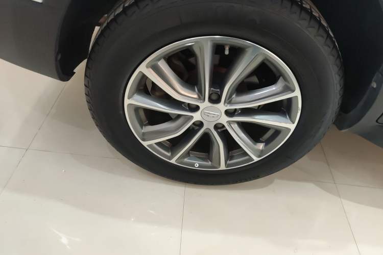 Used Geely Auto Emgrand X7 Sport 2018 1.8TD Automatic Two-Wheel Drive Smart Connect 4G Internet Edition Exterior 3