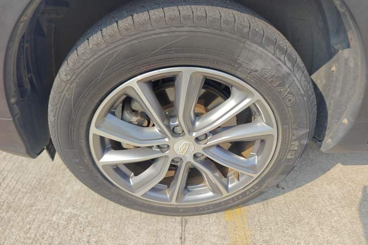 Used Geely Auto Emgrand X7 Sport 2018 1.8TD Automatic Two-Wheel Drive Smart 4G Connected Version Exterior 4