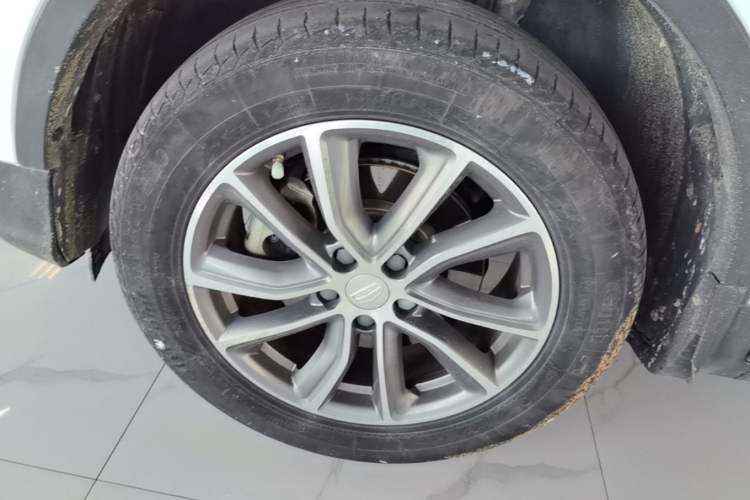 Used Geely Auto Emgrand X7 Sport 2018 1.8TD Automatic Two-Wheel Drive Smart Connect 4G Internet Edition Exterior 4