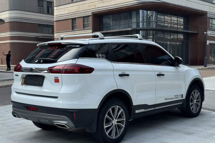 Used Geely Auto Emgrand X7 Sport 2018 2.0L Manual Two-Wheel Drive Zhiya Version Exterior 5