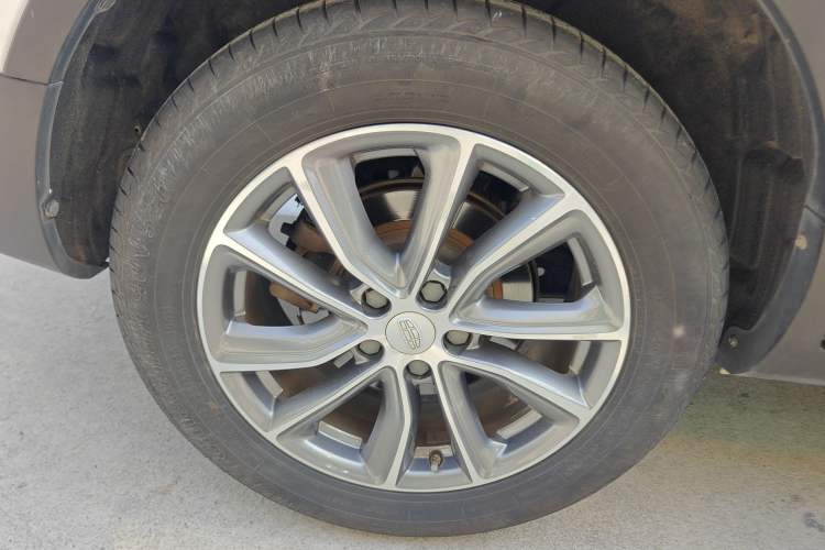 Used Geely Auto Emgrand X7 Sport 2018 1.8TD Automatic Two-Wheel Drive Smart 4G Connected Version Exterior 5