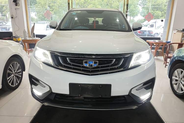 Used Geely Auto Emgrand X7 Sport 2018 1.8TD Automatic Two-Wheel Drive Smart Connect 4G Internet Edition Front