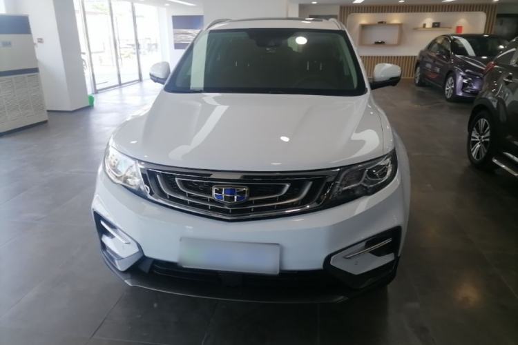 Used Geely Auto Emgrand X7 Sport 2018 1.8TD Automatic Two-Wheel Drive ZhiZun Model with 4G Connectivity Front