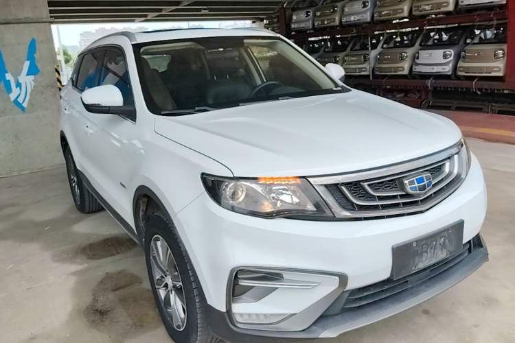 Used Geely Auto Emgrand X7 Sport 2018 1.8TD Automatic Two-Wheel Drive Zhiya Model Front Right 45 Deg