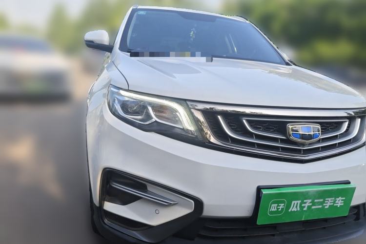 Used Geely Auto Emgrand X7 Sport 2018 1.8TD Automatic Two-Wheel Drive Smart Connect 4G Internet Edition Front Right 45 Deg
