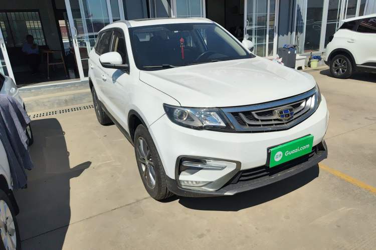 Used Geely Auto Emgrand X7 Sport 2018 2.0L Manual Two-Wheel Drive Zhiya Version Front Right 45 Deg