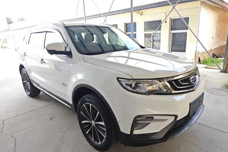Used Geely Auto Emgrand X7 Sport 2018 1.8TD Automatic Two-Wheel Drive ZhiZun Model with 4G Connectivity Front Right 45 Deg