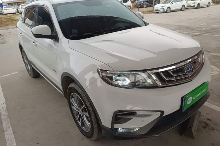Used Geely Auto Emgrand X7 Sport 2018 1.8TD Automatic Two-Wheel Drive Smart Connect 4G Internet Edition Front Right 45 Deg