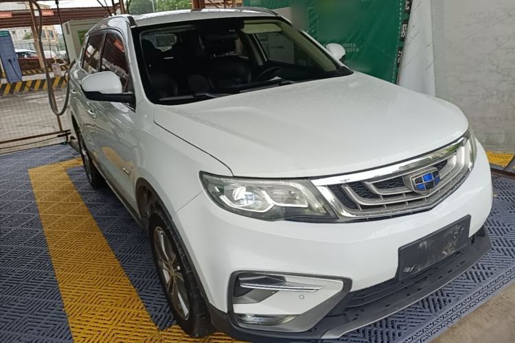 Used Geely Auto Emgrand X7 Sport 2018 1.8TD Automatic Two-Wheel Drive Smart Connect 4G Internet Edition Front Right 45 Deg