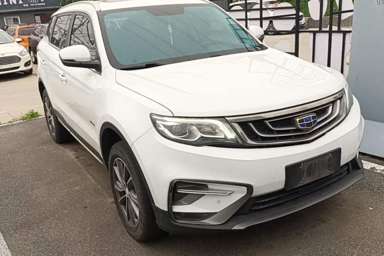 Used Geely Auto Emgrand X7 Sport 2018 1.8TD Automatic Two-Wheel Drive Smart Connect 4G Internet Edition Front Right 45 Deg