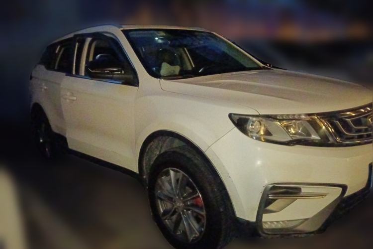 Used Geely Auto Emgrand X7 Sport 2018 2.0L Manual Two-Wheel Drive Zhiya Version Front Right 45 Deg