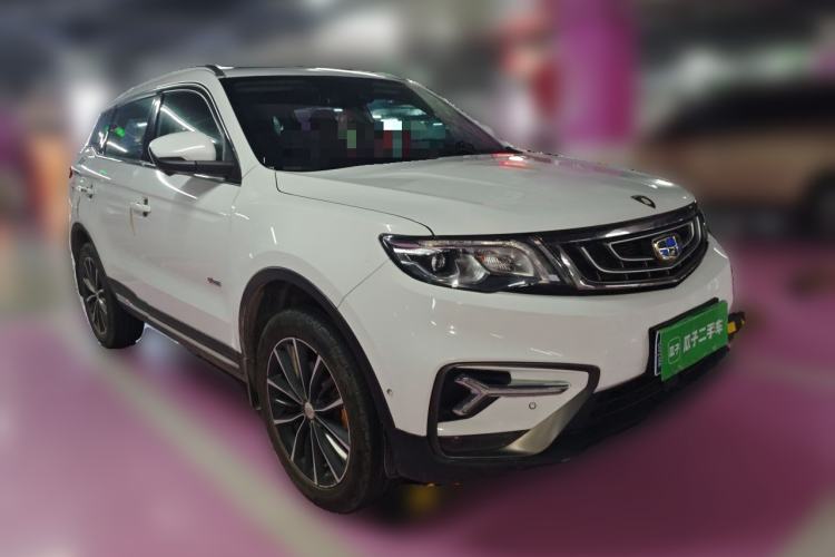 Used Geely Auto Emgrand X7 Sport 2018 1.8TD Automatic Two-Wheel Drive ZhiZun Model with 4G Connectivity Front Right 45 Deg
