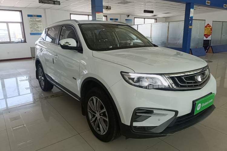 Used Geely Auto Emgrand X7 Sport 2018 1.8TD Automatic Two-Wheel Drive Smart Connect 4G Internet Edition Front Right 45 Deg