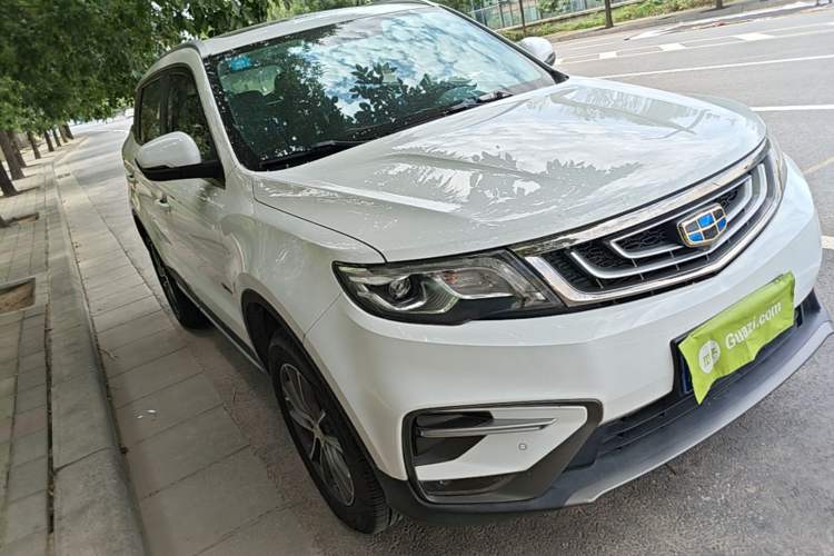 Used Geely Auto Emgrand X7 Sport 2018 1.8TD Automatic Two-Wheel Drive Smart Connect 4G Internet Edition Front Right 45 Deg