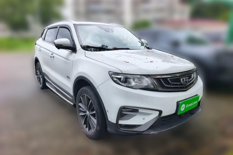 Used Geely Auto Emgrand X7 Sport 2018 1.8TD Automatic Two-Wheel Drive ZhiZun Model with 4G Connectivity Front Right 45 Deg