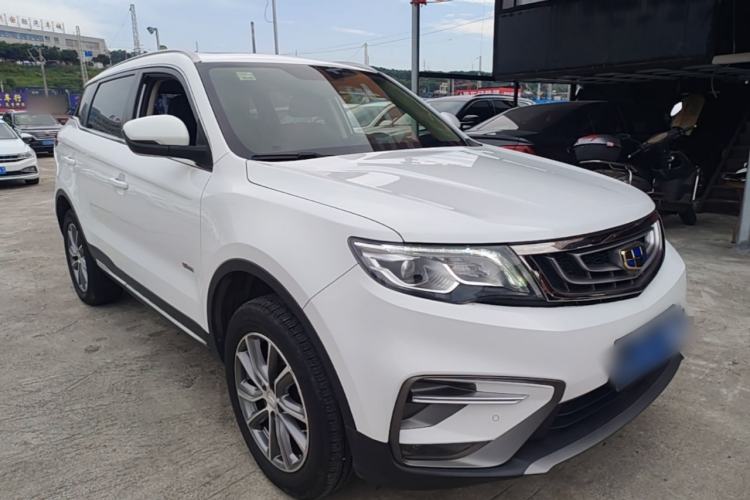 Used Geely Auto Emgrand X7 Sport 2018 1.8TD Automatic Two-Wheel Drive Smart Connect 4G Internet Edition Front Right 45 Deg