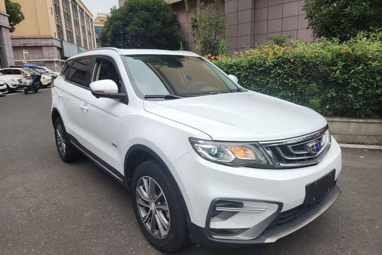 Used Geely Auto Emgrand X7 Sport 2018 1.8TD Automatic Two-Wheel Drive Smart 4G Connected Version Front Right 45 Deg