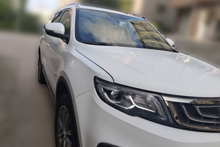 Used Geely Auto Emgrand X7 Sport 2018 1.8TD Automatic Two-Wheel Drive Smart Connect 4G Internet Edition Front Right 45 Deg