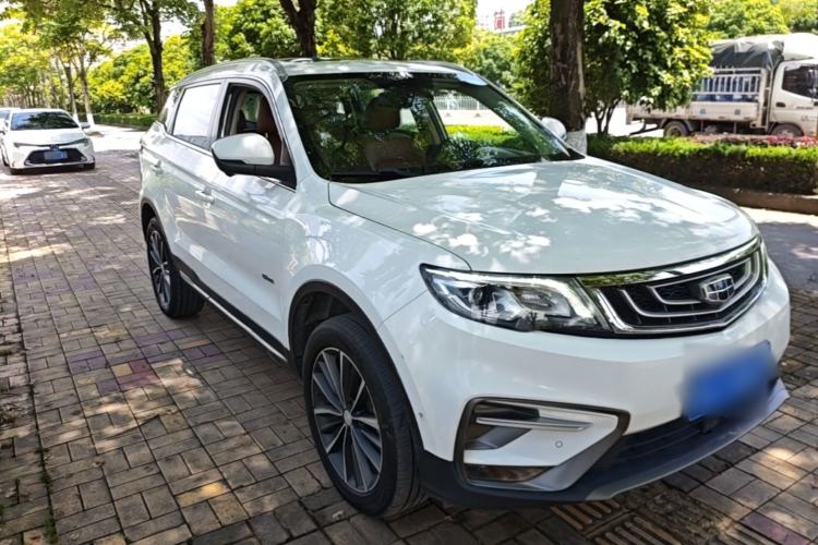 Used Geely Auto Emgrand X7 Sport 2018 1.8TD Automatic Two-Wheel Drive ZhiZun Model with 4G Connectivity Front Right 45 Deg