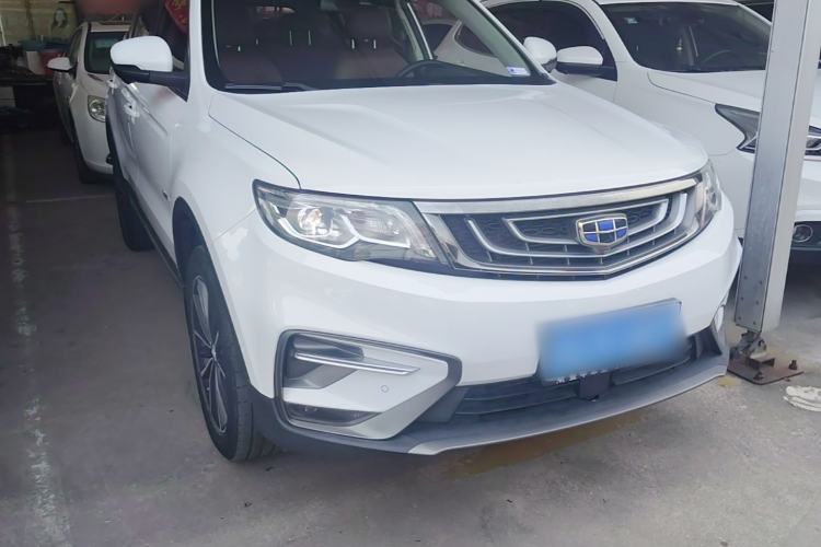 Used Geely Auto Emgrand X7 Sport 2018 1.8TD Automatic Two-Wheel Drive ZhiZun Model with 4G Connectivity Front Right 45 Deg