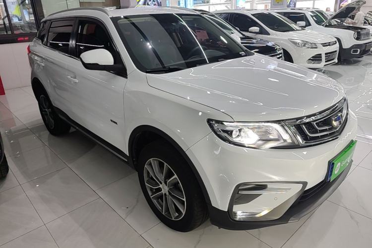 Used Geely Auto Emgrand X7 Sport 2018 1.8TD Automatic Two-Wheel Drive Smart Connect 4G Internet Edition Front Right 45 Deg
